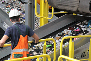Video: Recycling plastics – Resource efficiency with an optimized sorting method